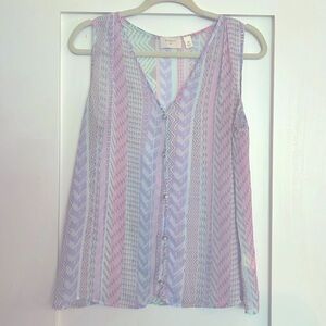 cute button design top!